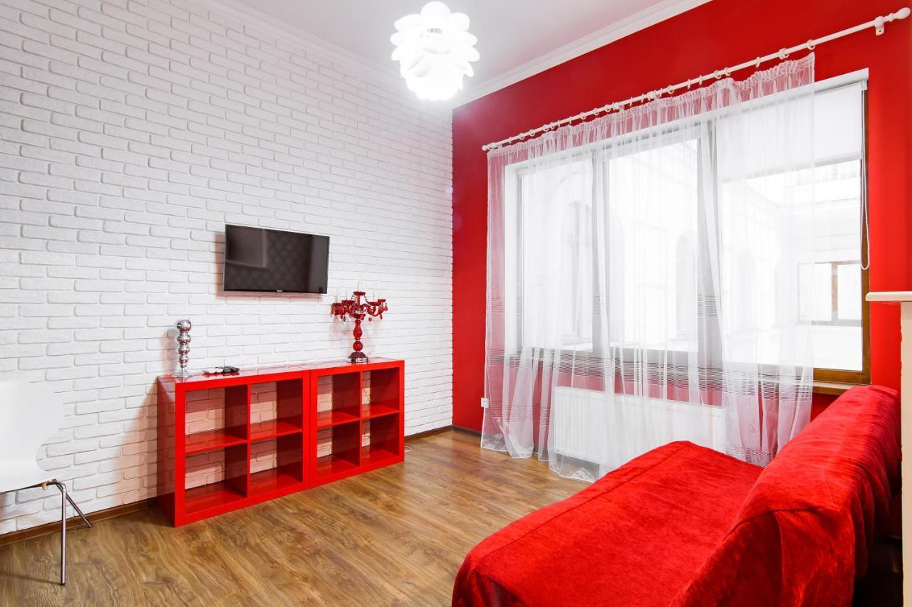 Modern Apartment In The City Center In A New Building Одеса Екстериор снимка